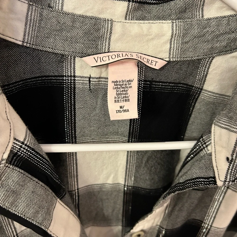 Victoria’s Secret Black White Plaid Flannel Button-Up Nightgown Pajamas Medium - Picture 7 of 8